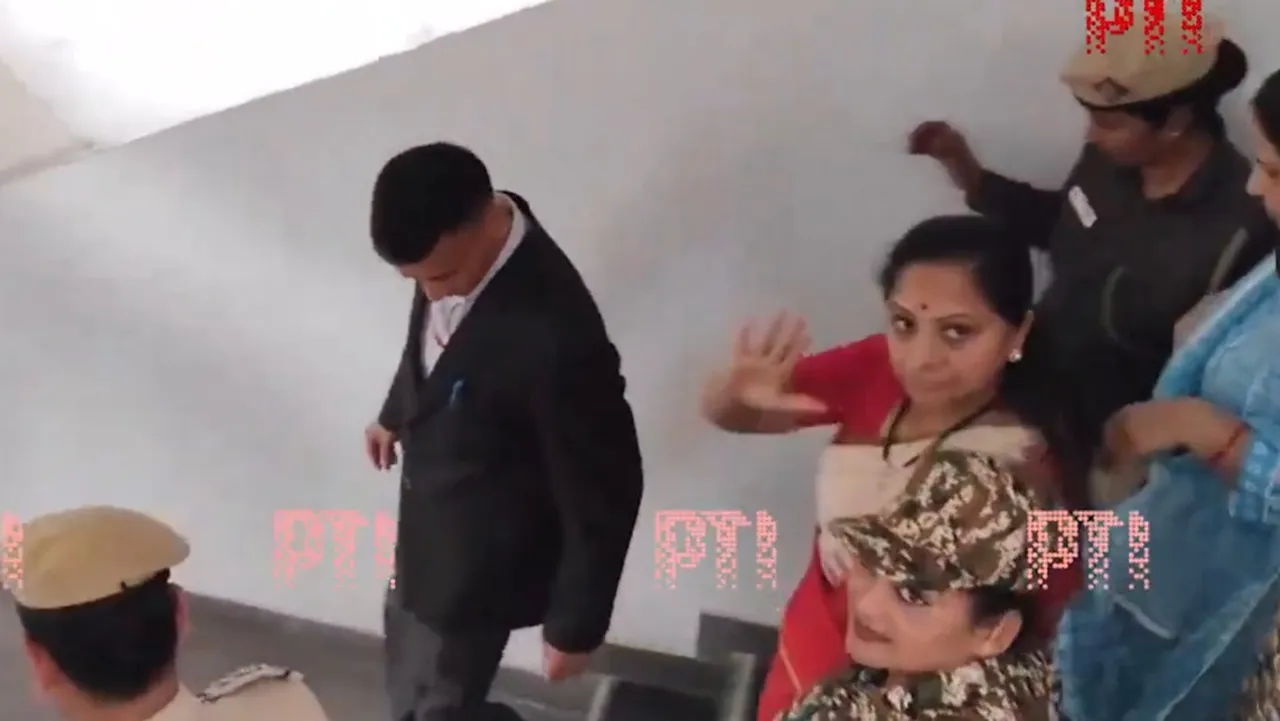 Visuals of BRS leader K Kavitha being taken by ED from Delhi's Rouse Avenue Court