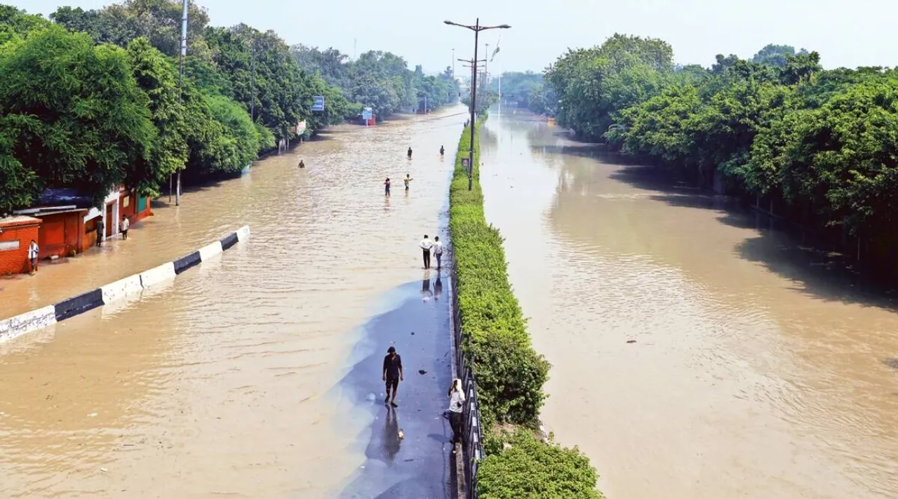 Delhi Flood Yamuna River