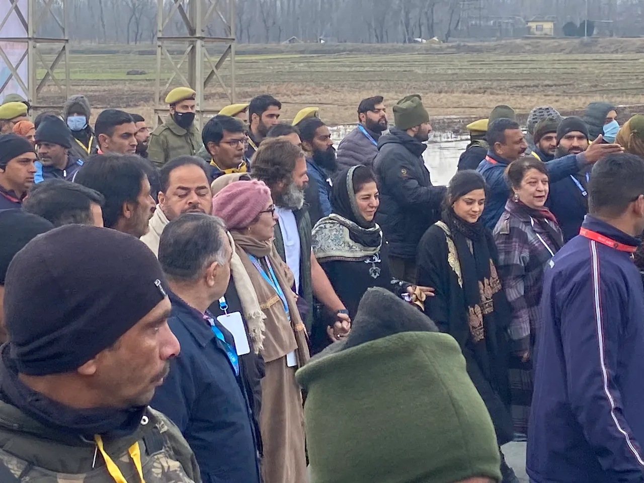 Rahul Gandhi Mehbooba Mufti Bharat Congress