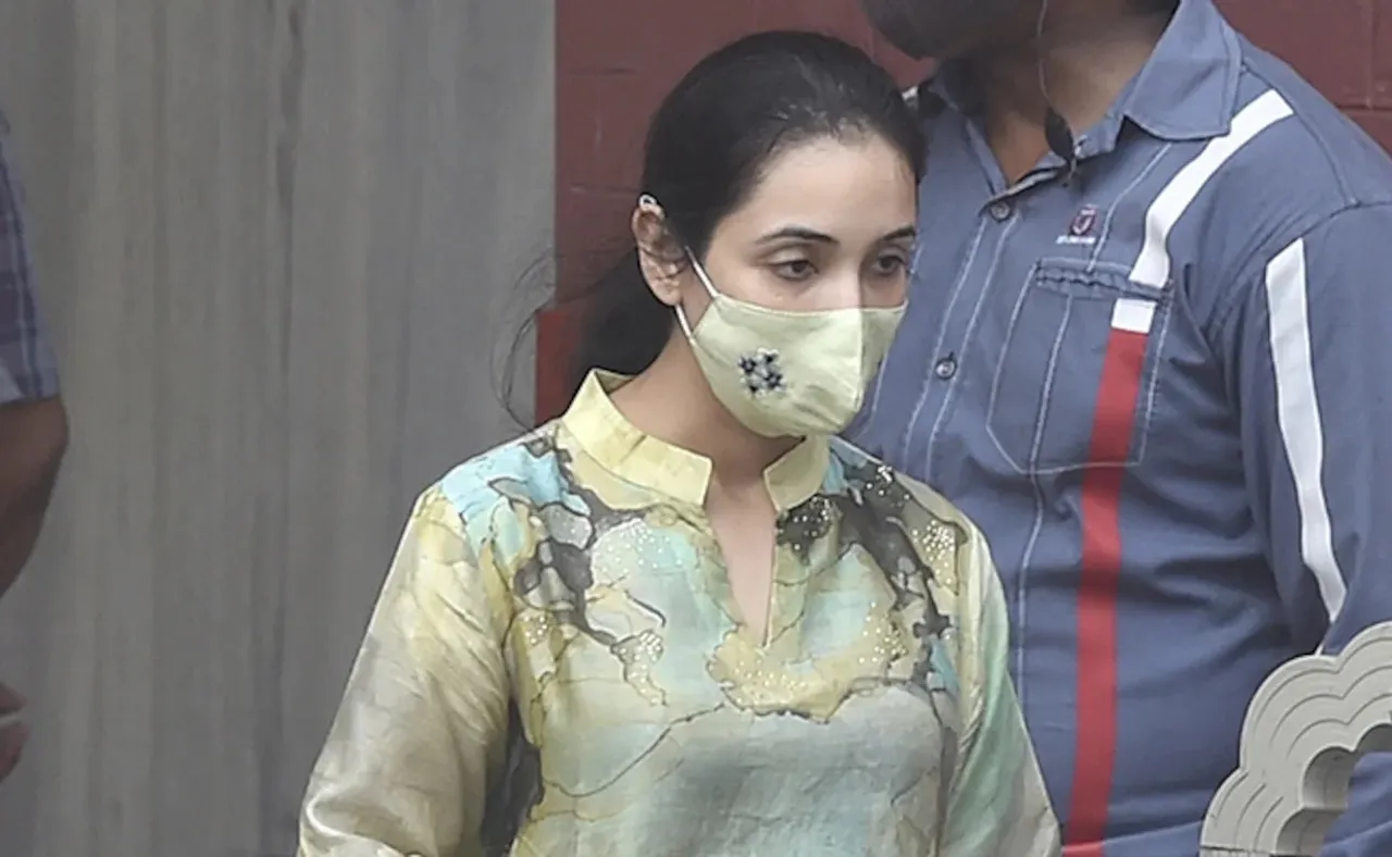 abhishek banerjees wife rujira banerjee.jpg