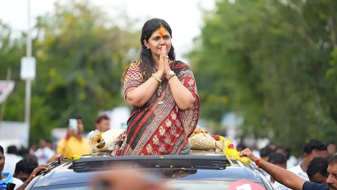 Pankaja Munde Maratha reservation