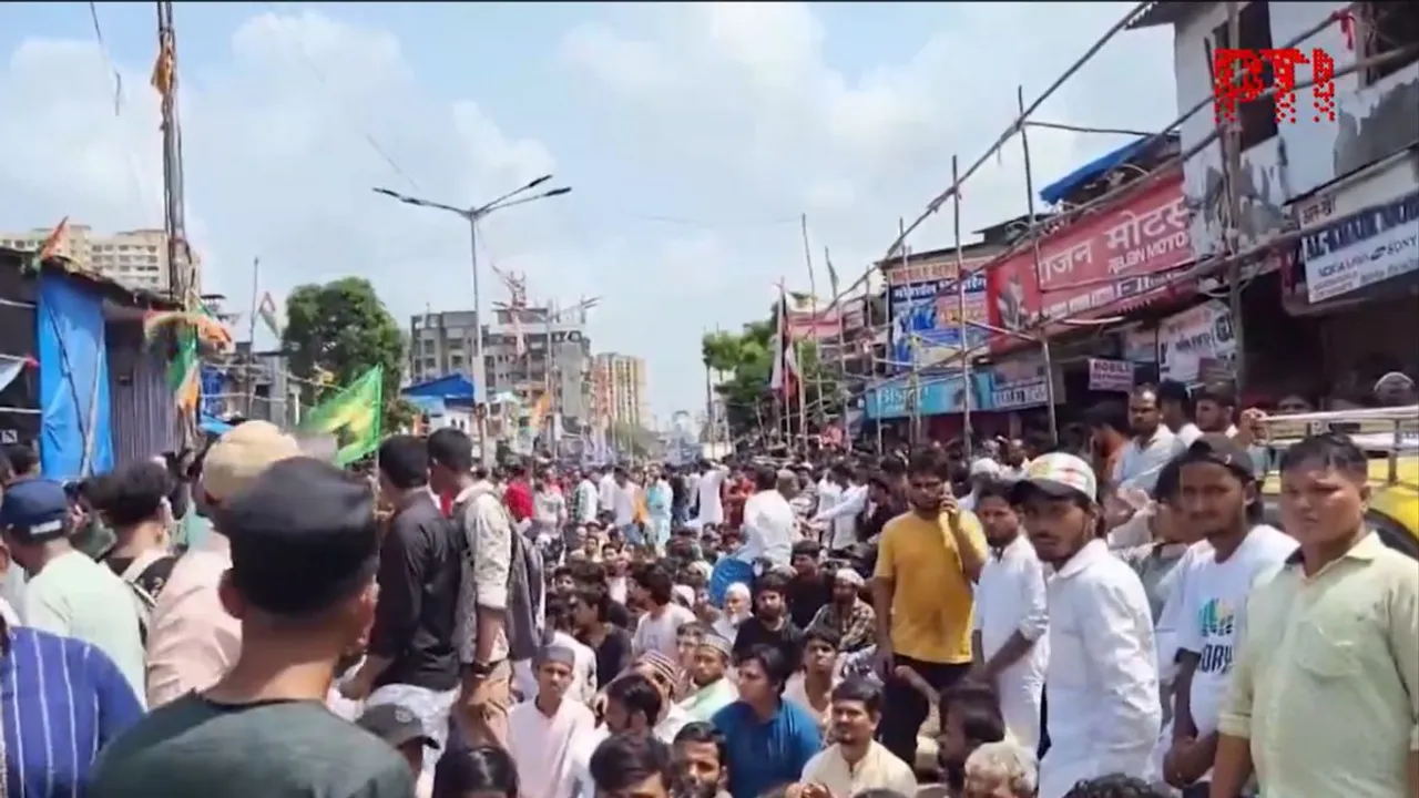 People stage protest in Mumbai's Dharavi area as BMC officials arrived to demolish the alleged illegal portion of a mosque