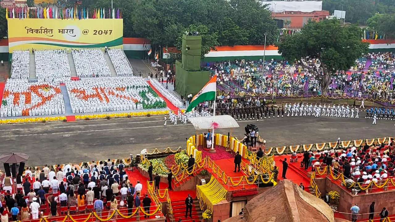 Prime Minister Narendra Modi addresses the nation from the ramparts of the Red Fort on the 78th Independence Day, in New Delhi, Thursday, Aug. 15, 2024.