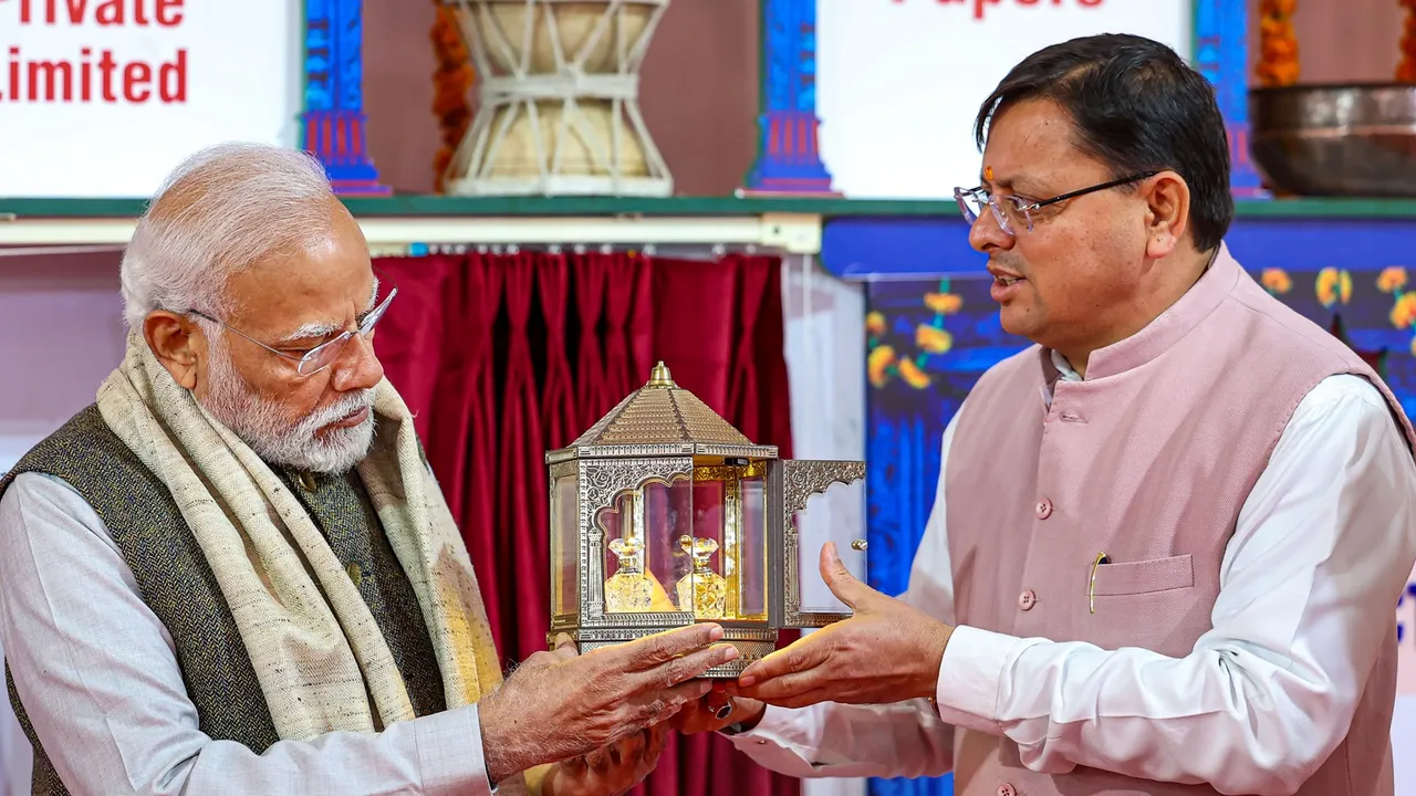 Prime Minister Narendra Modi with Uttarakhand Chief Minister Pushkar Singh Dhami during the inauguration of the 'Uttarakhand Global Investors’ Summit 2023'