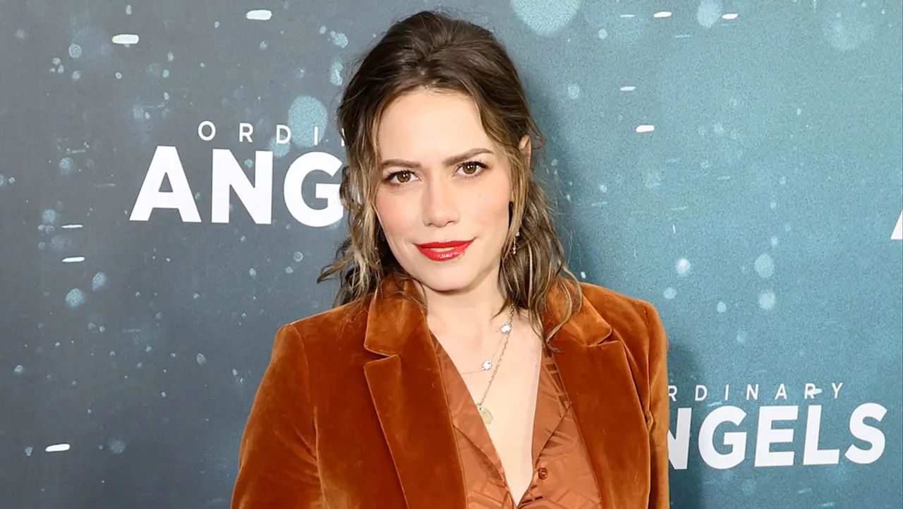 Bethany Joy Lenz