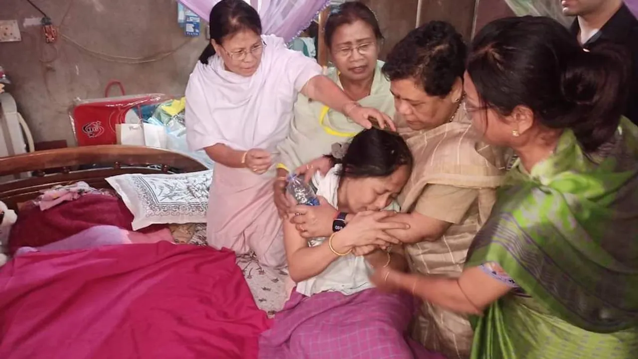Governor of Manipur Anusuiya Uikey visited the families of two students - Hijam Linthoingambi (17-year-old) and Phijam Hemanjit (20-year-old) who were presumed killed after their photographs surfaced on social media on 25th September, on Friday at their residence in Imphal.