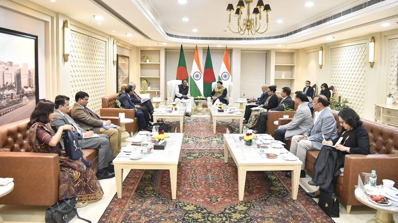 Piyush Goyal with his Bangladesh counterpart Tipu Munshi