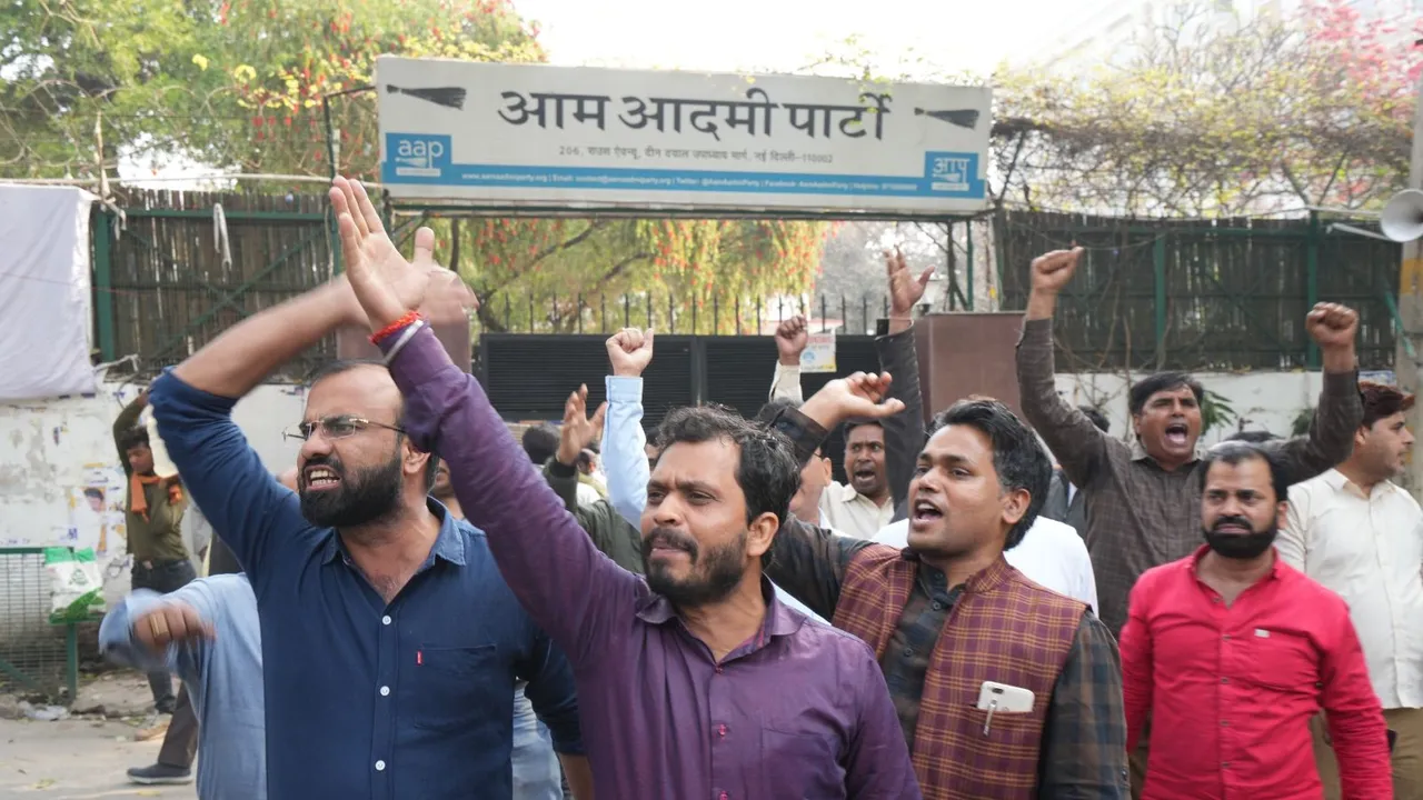 AAP supporters raise slogans against the arrest of Delhi Chief Minister Arvind Kejriwal by the Enforcement Directorate (ED) in the money laundering case