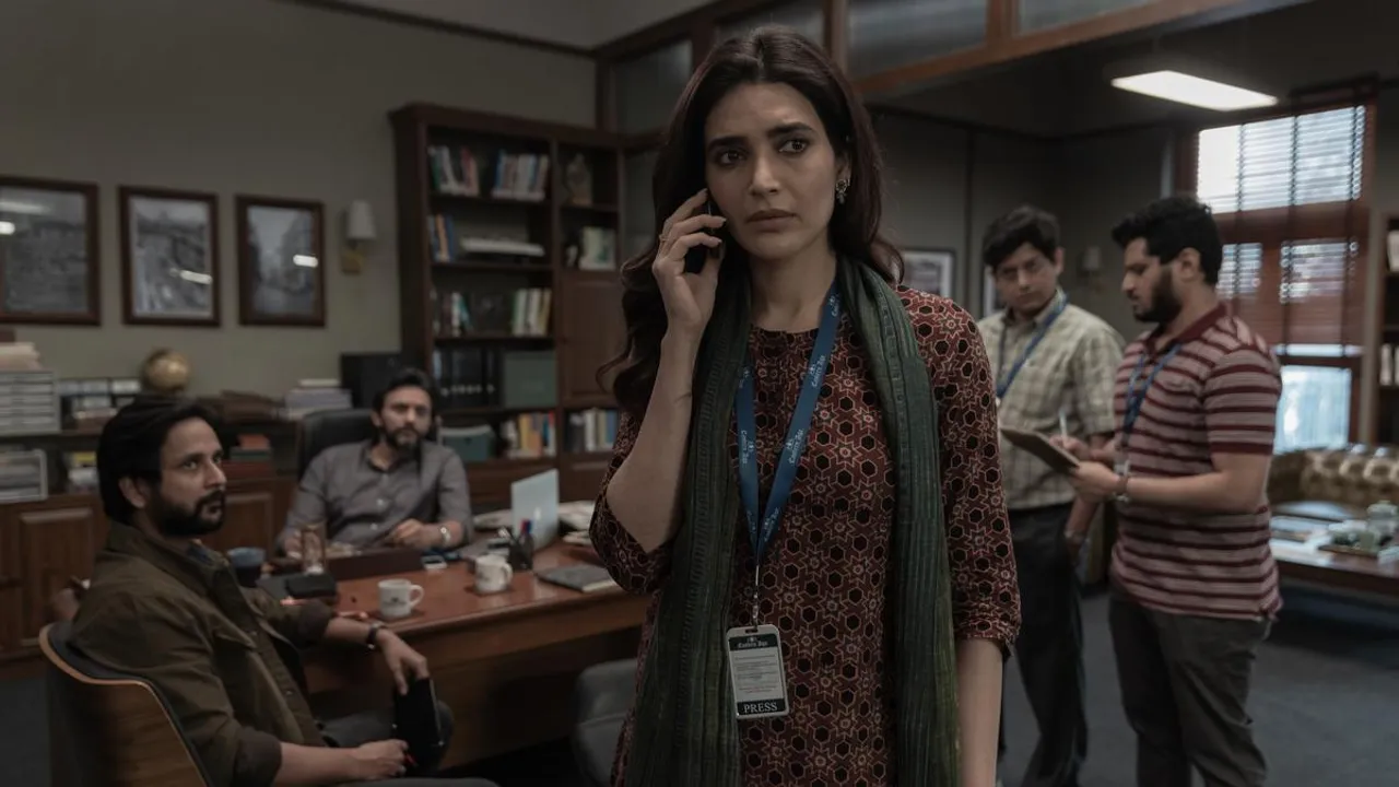Karishma Tanna in scoop.jpg
