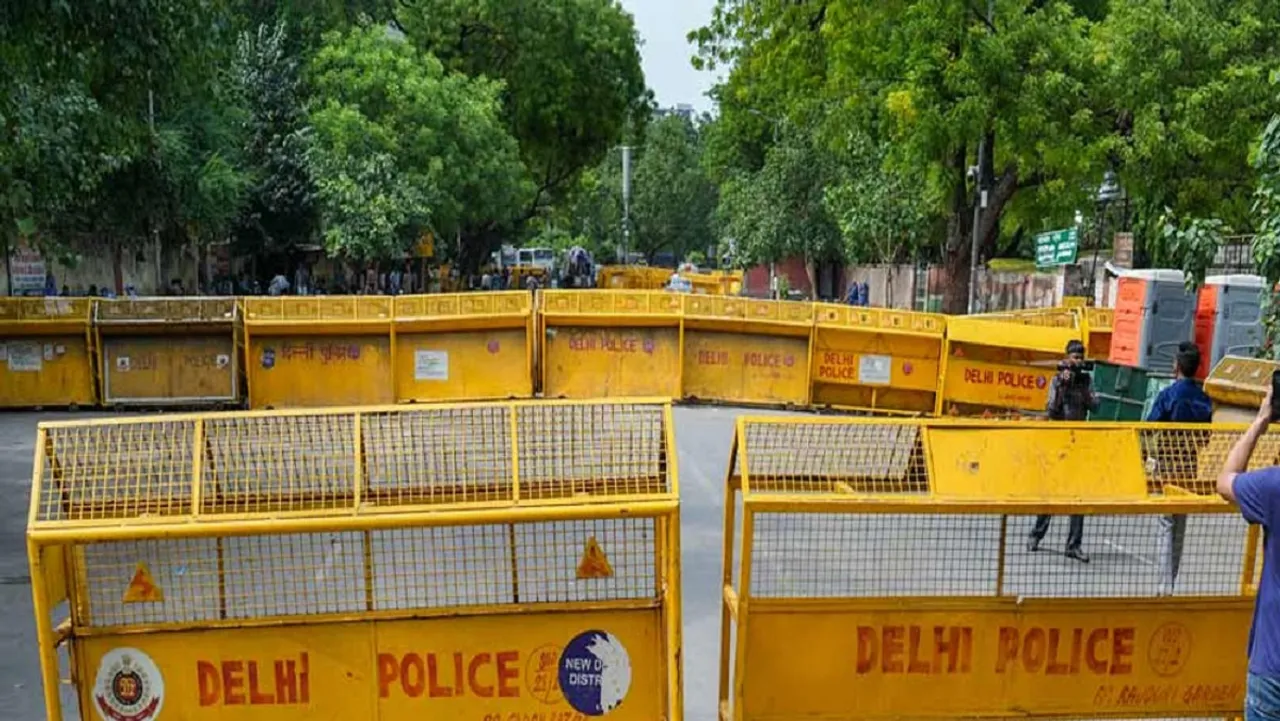 Delhi Police Jantar Mantar.jpg