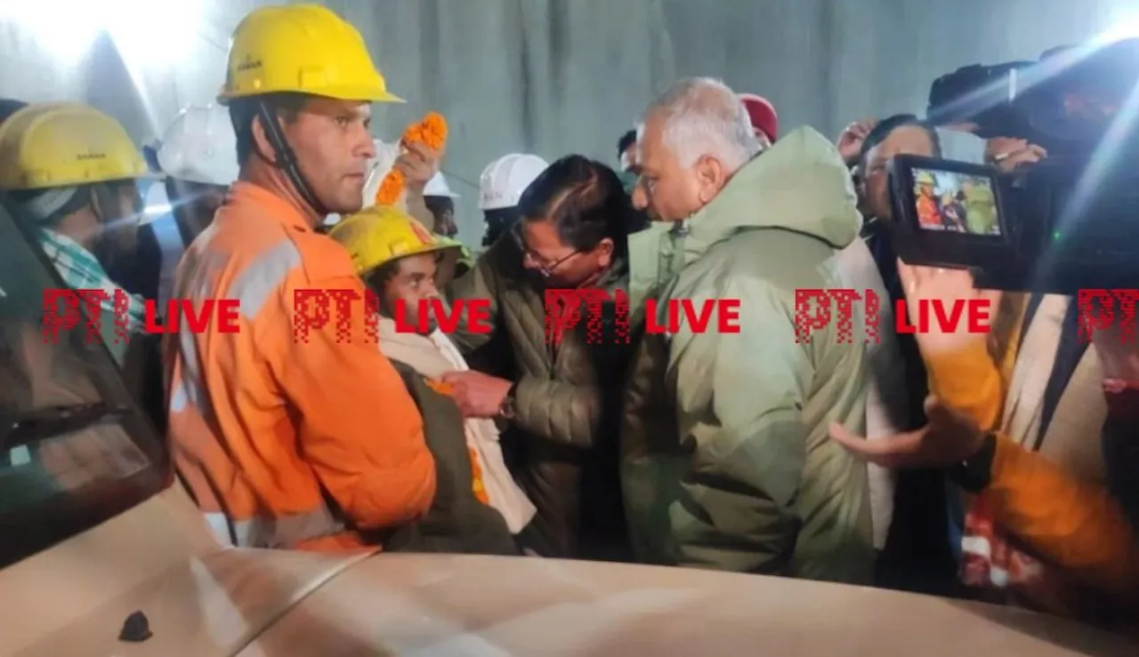 first worker rescued from silkyara tunnel