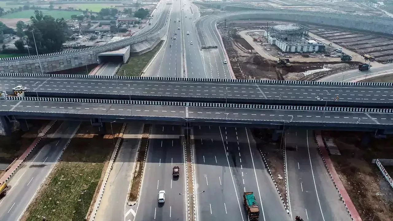 India’s road and highway.jpg