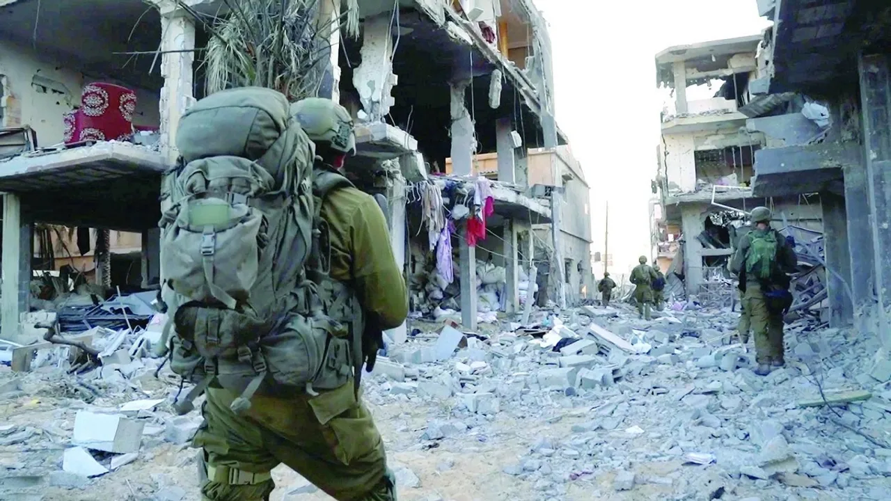 Israeli troops battle militants.jpeg