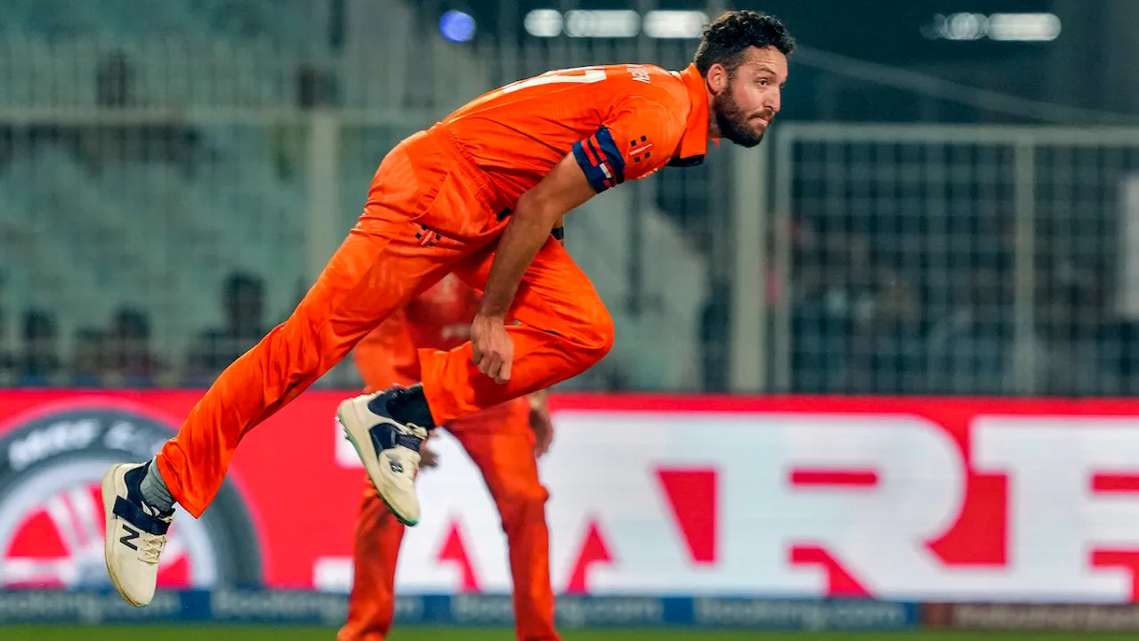 Netherlands bowler Paul van Meekeren bowls during the ICC Men's Cricket World Cup 2023 match between Bangladesh and Netherlands, at Eden Gardens in Kolkata, Saturday, Oct. 28, 2023.