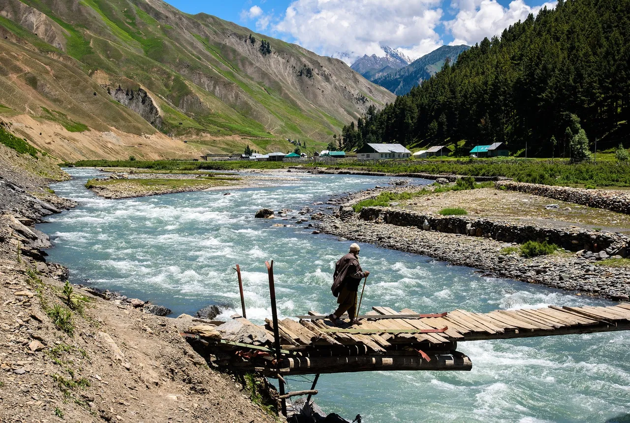 Kashmir Gurez
