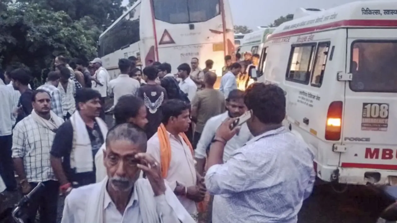 Hathras Road Accident