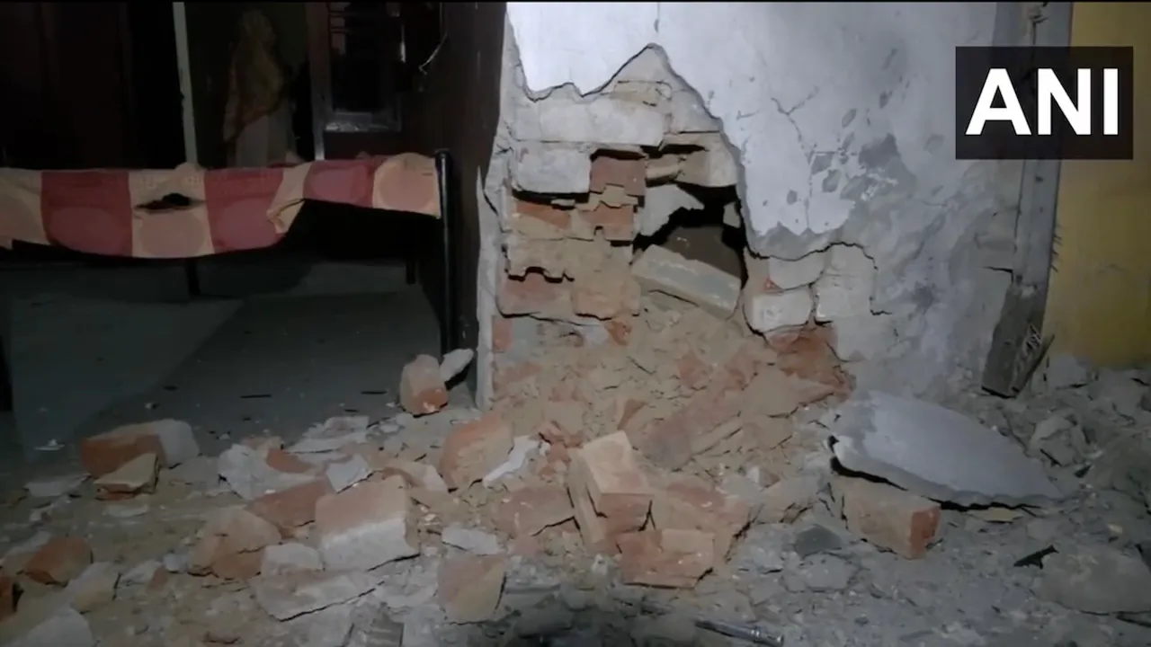 Pakistan troop firing