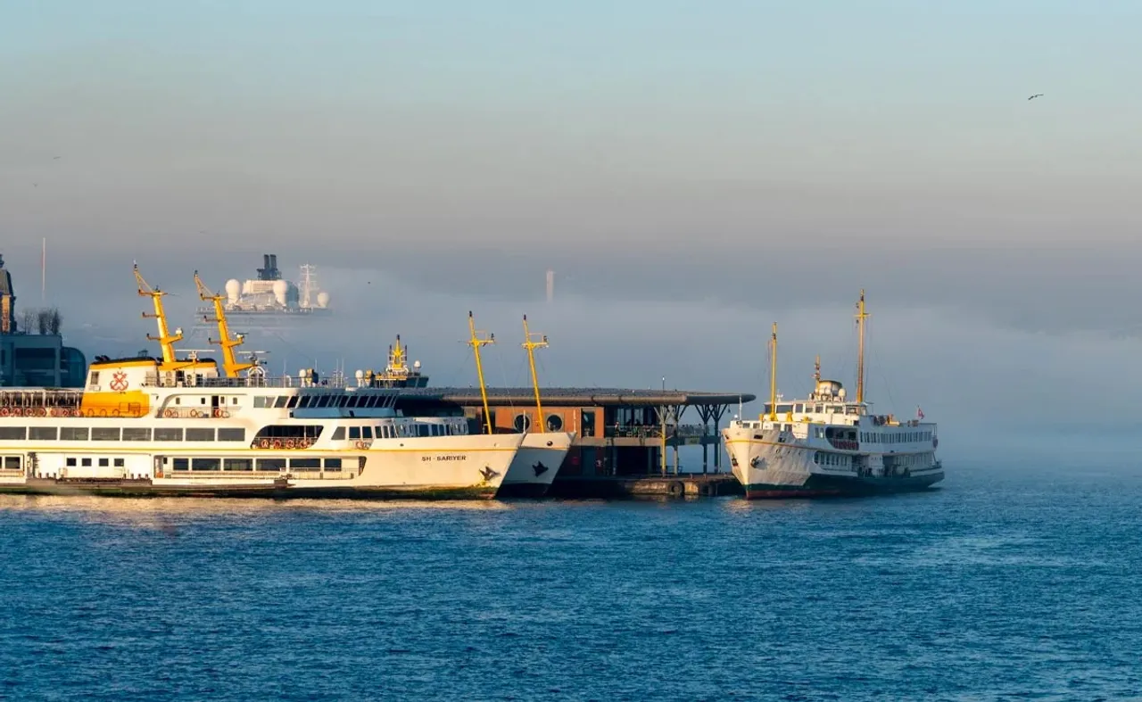 Passenger ship service kerala.jpg