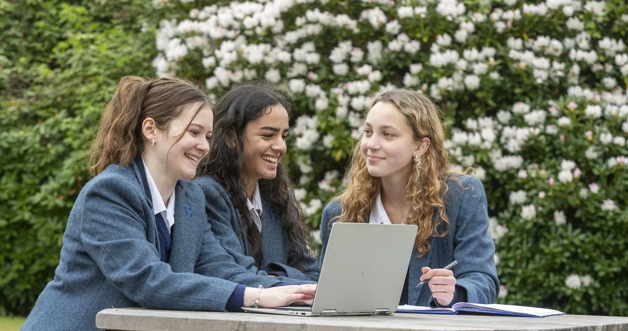 girls in single-sex schools