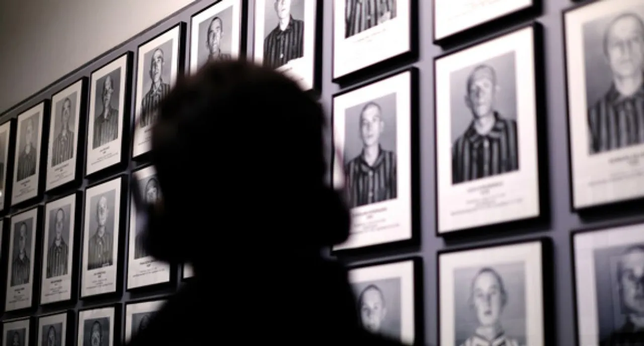 holocaust education.jpg