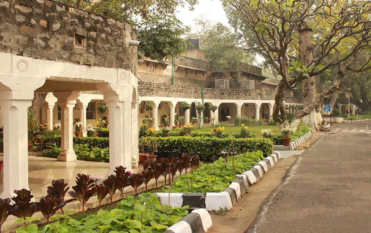 BR Ambedkar Univesity campus.jpg