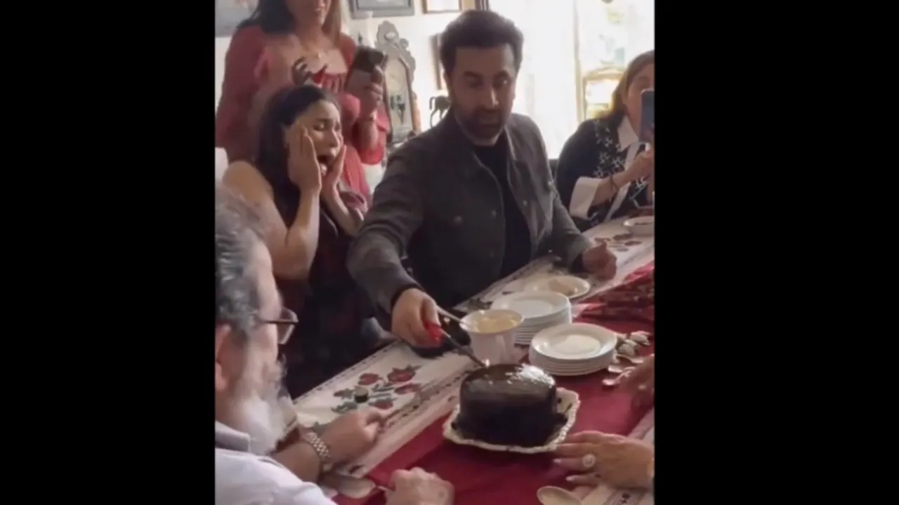 Ranbir Kapoor Cake Row