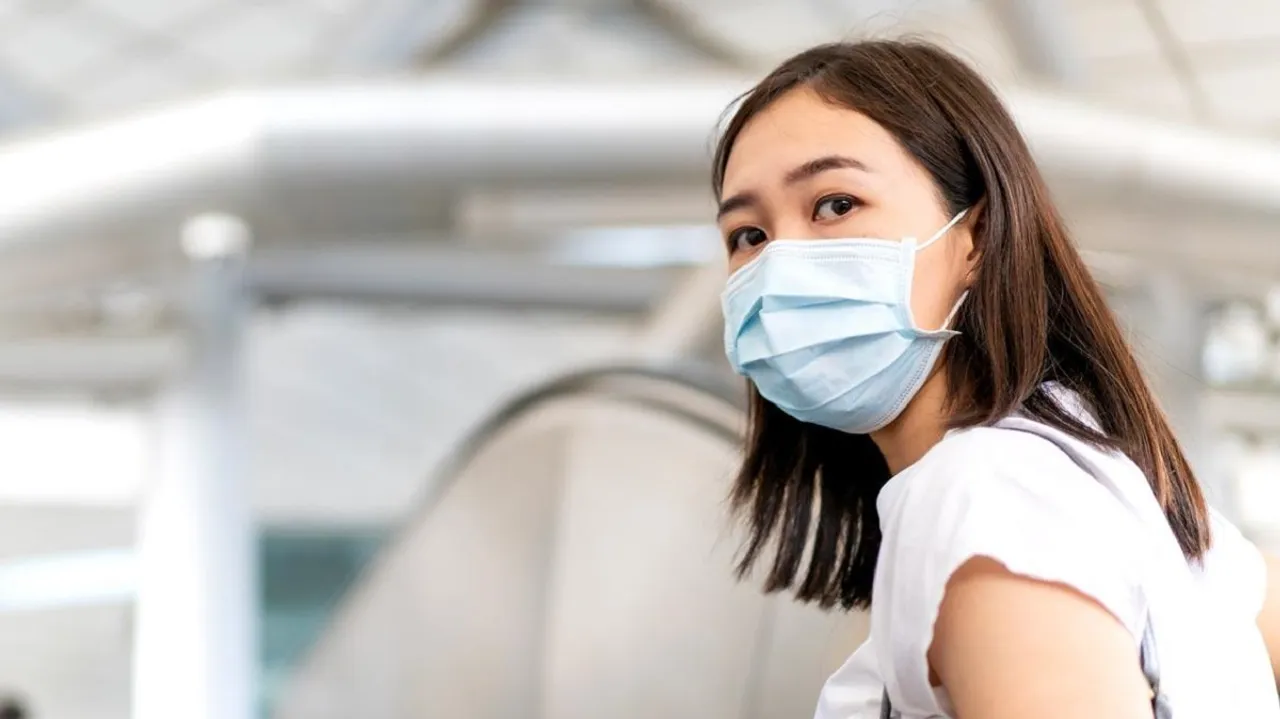Singaporean woman.jpg