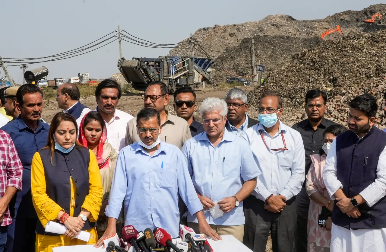 Arvind Kejriwal at Okhla landfill site