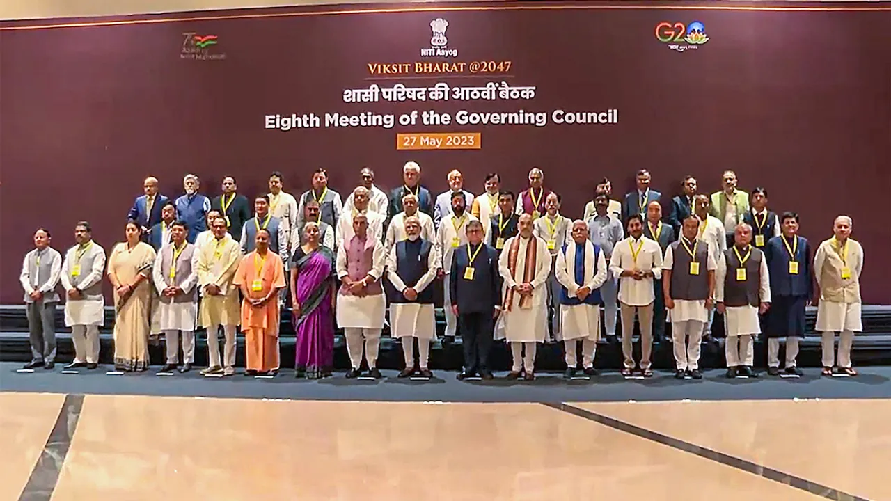 Prime Minister Narendra Modi with Union Ministers, Chief Ministers and administerators of various states and union territories, and other dignitaries during the 8th Governing Council meeting of NITI Aayog, in New Delhi, Saturday, May 27