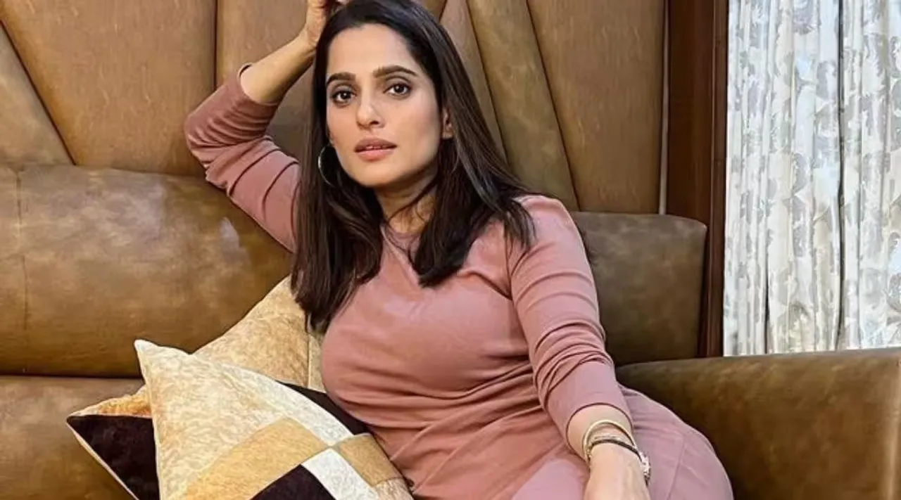 Priya Bapat.jpg