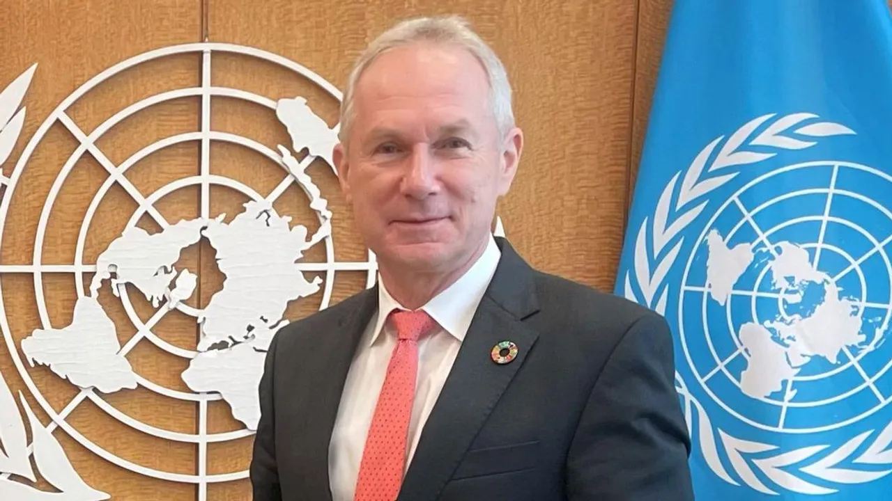 Csaba Korosi