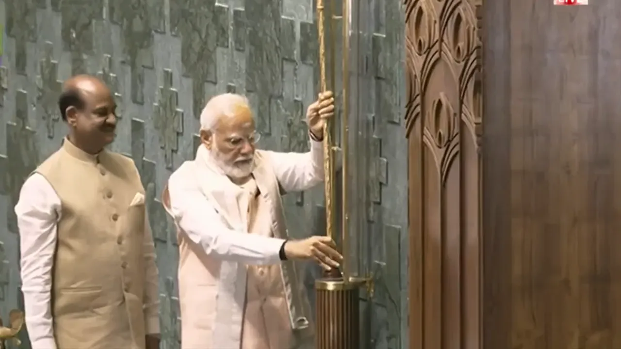 Narendra Modi Sengol Parliament
