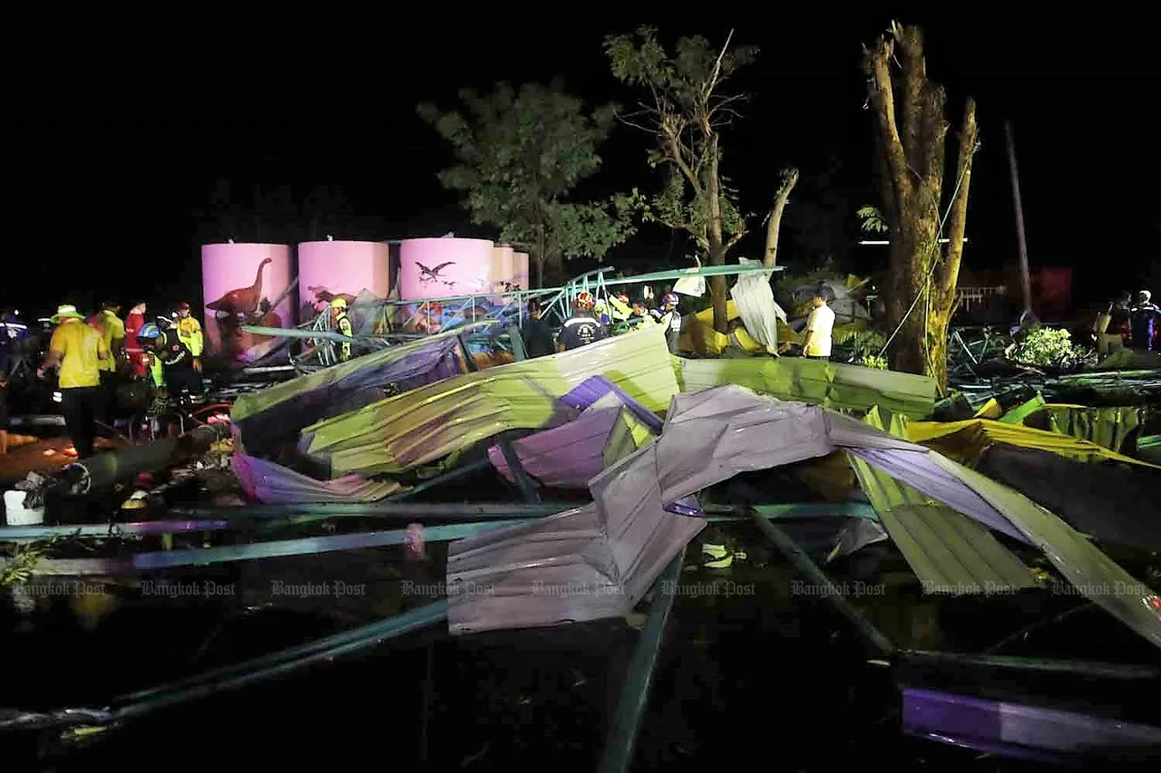 Roof collapses at school in Thailand