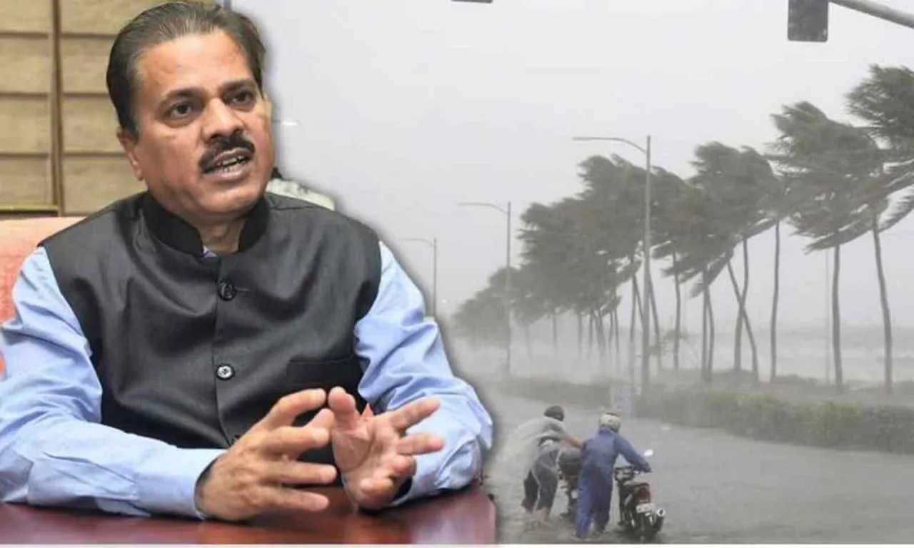 Cyclone Weather 