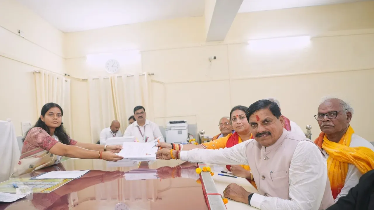Smriti Irani Amethi Nomination