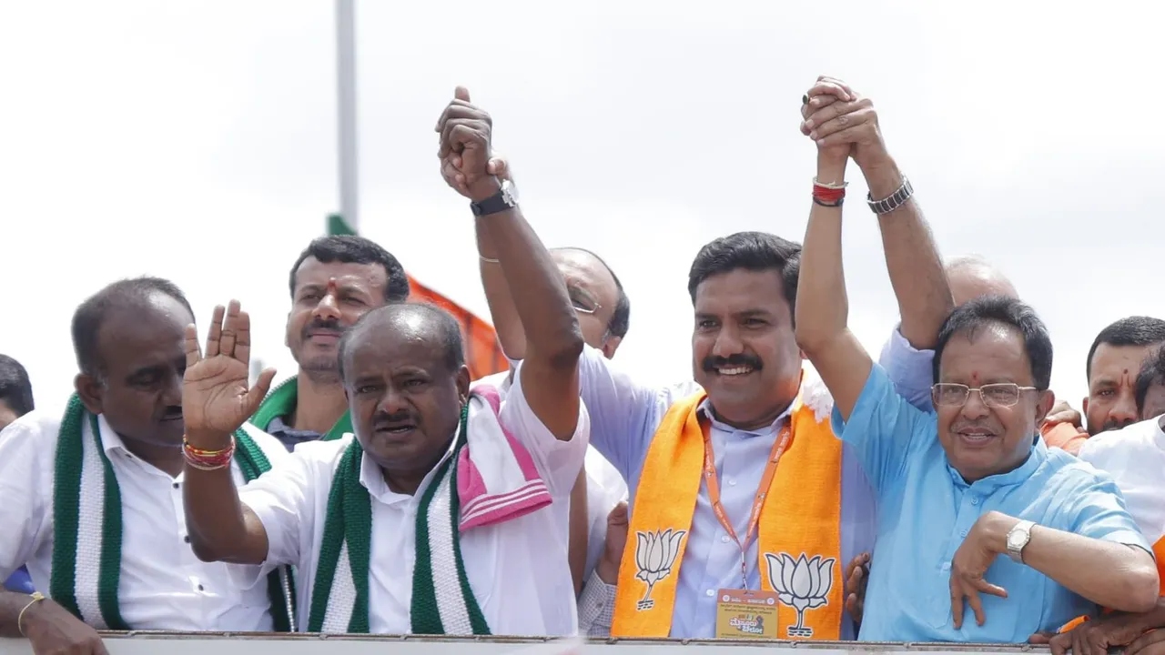 Union Minister and JD(S) leader H.D. Kumaraswamy and Karnataka BJP President B.Y. Vijayendra during a week-long protest march from Bengaluru to Mysuru, Sunday, Aug. 4, 2024.