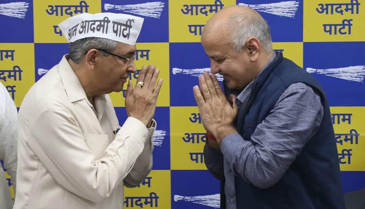 Mukesh Goel and Manish Sisodia (File photo)