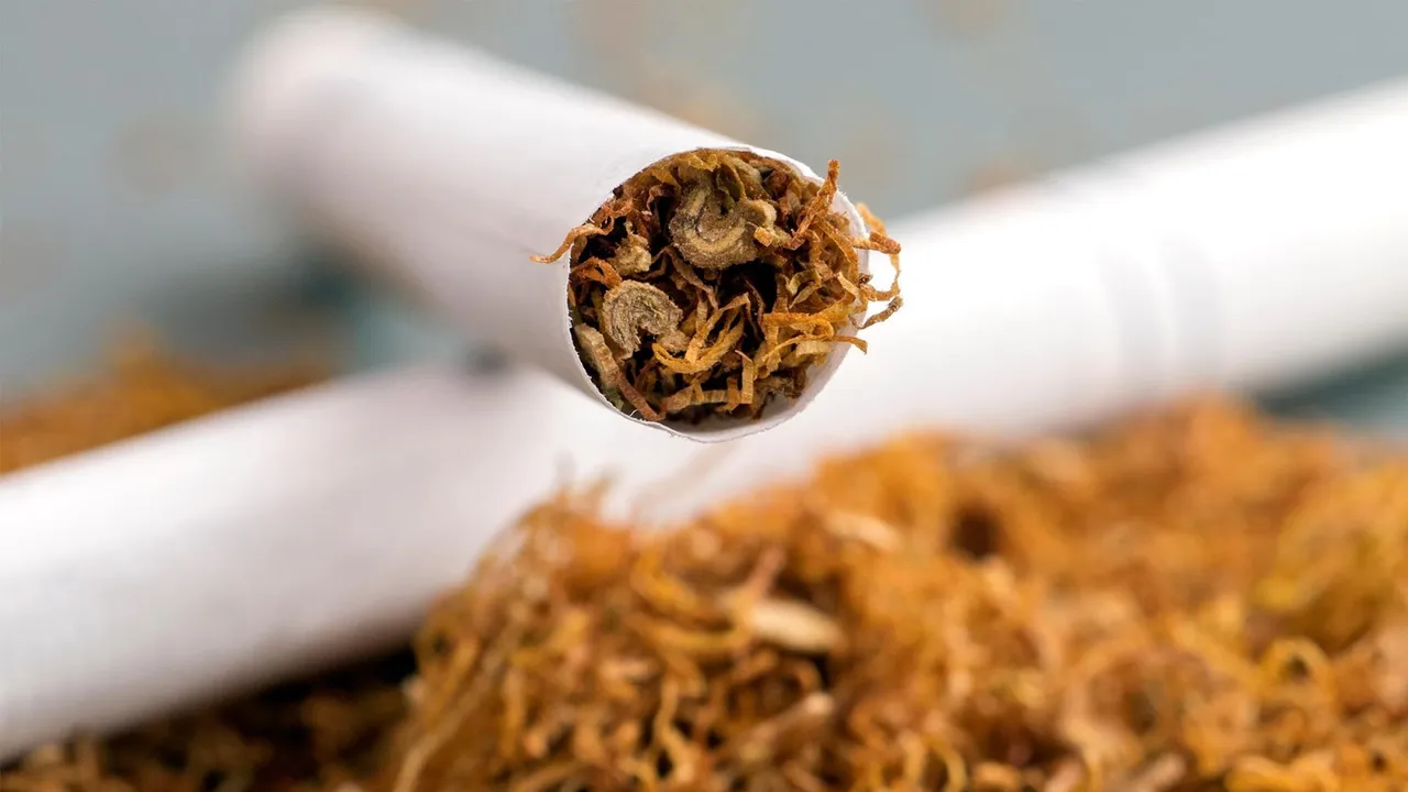 nicotine cigarette.jpg