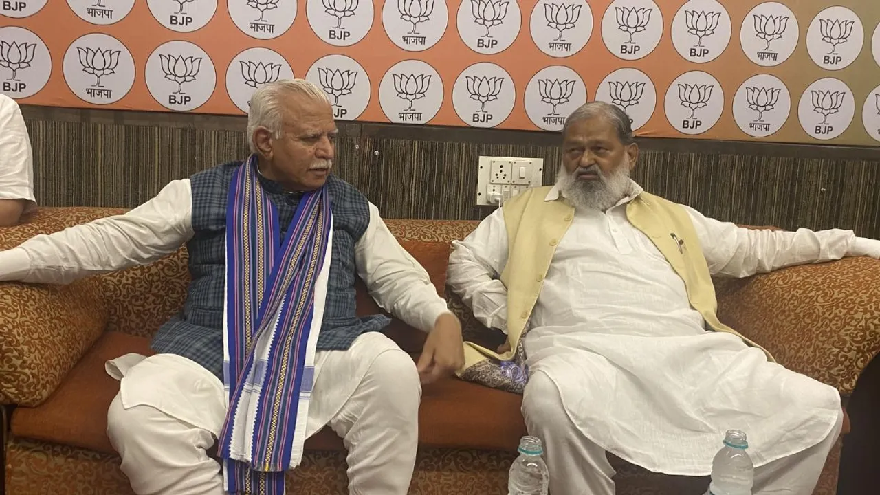 Senior BJP leader and Union Minister Manohar Lal Khattar with party leader Anil Vij in Ambala Cantt