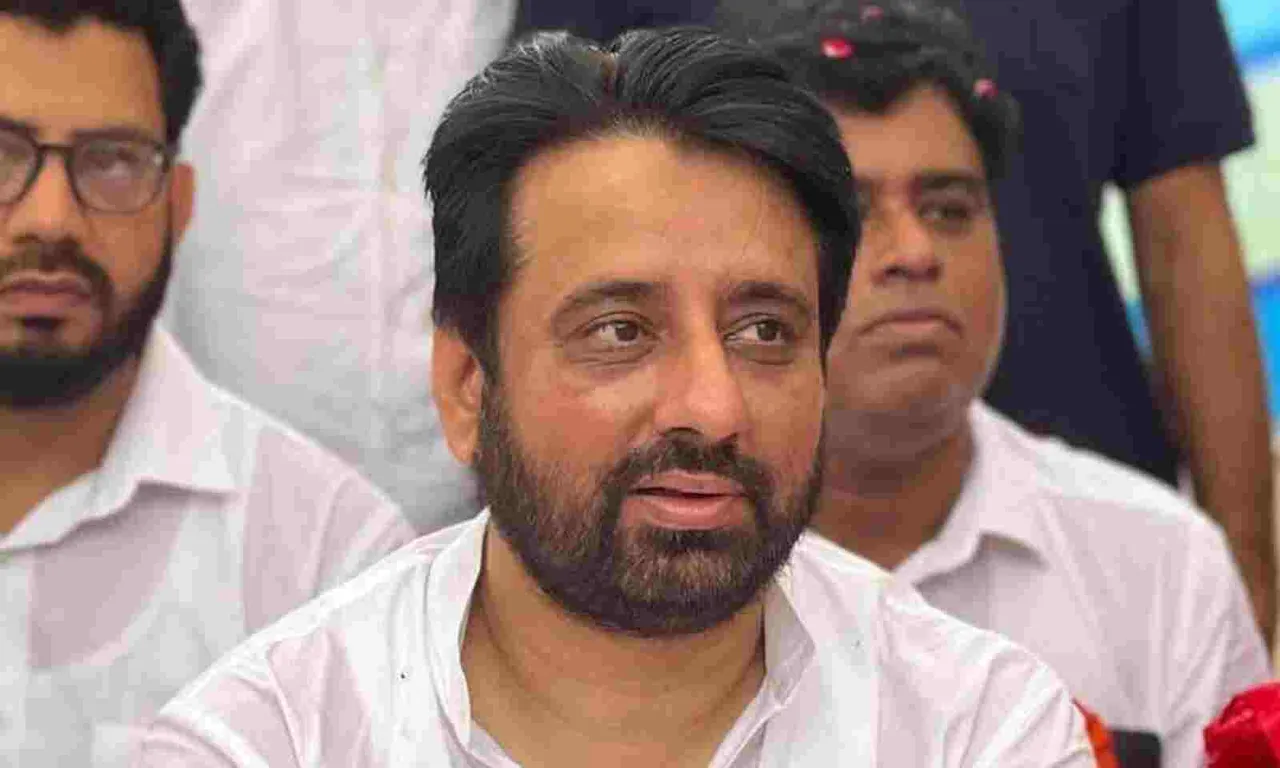 amanatullah khan AAP Waqf Board Properties