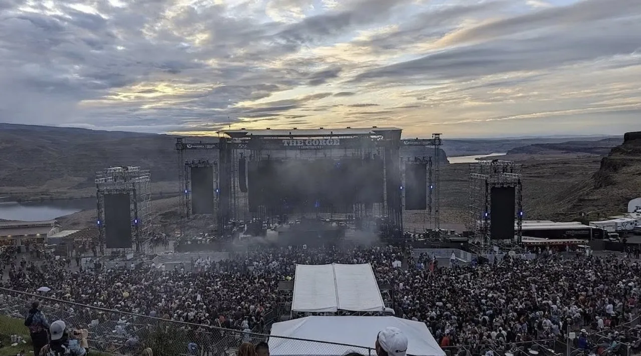 Mass shooting near Washington State music festival leaves at least 2 dead