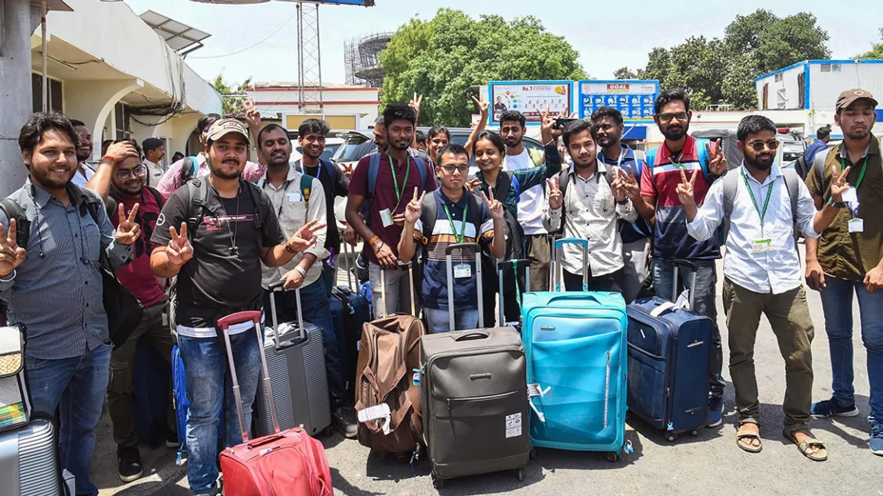 Bengal students.jpg