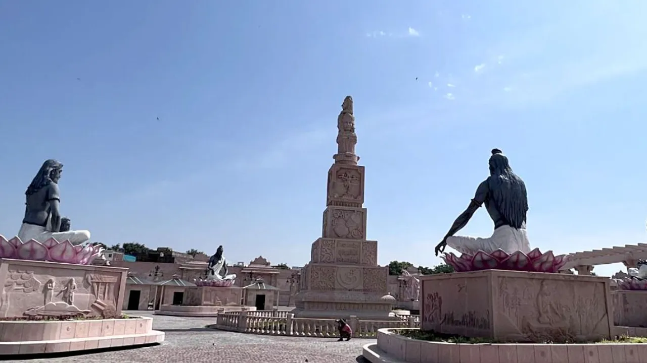 Saptarishis idols.jpg