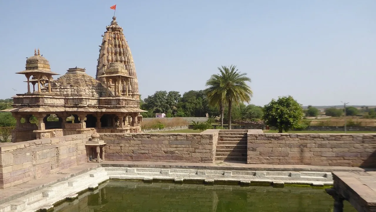 Mandakini Kund.jpg