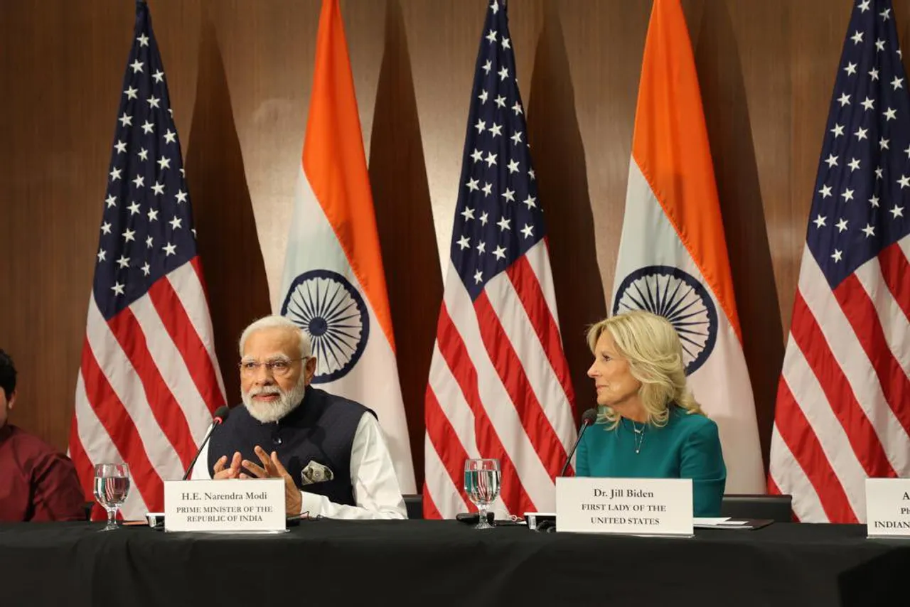 Narendra modi Jill Biden.jpg