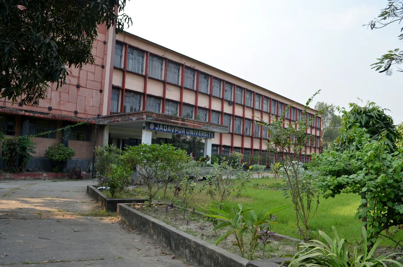 Jadavpur University campus.jpeg