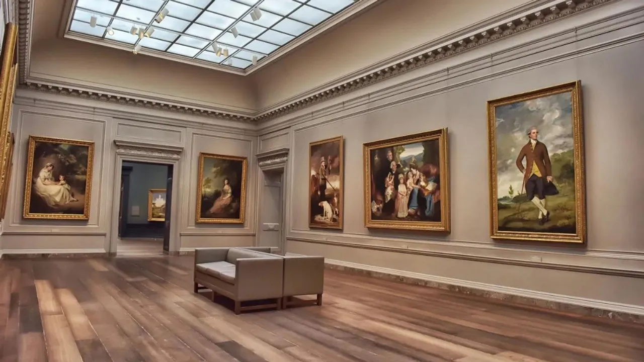 Museum, paintings