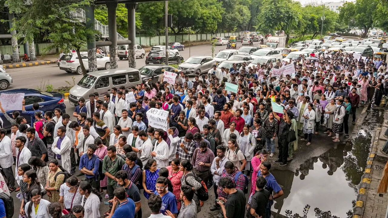 Doctors protest against the sexual assault and killing of a postgraduate trainee doctor in Kolkata, in New Delhi, Monday, Aug. 12, 2024.