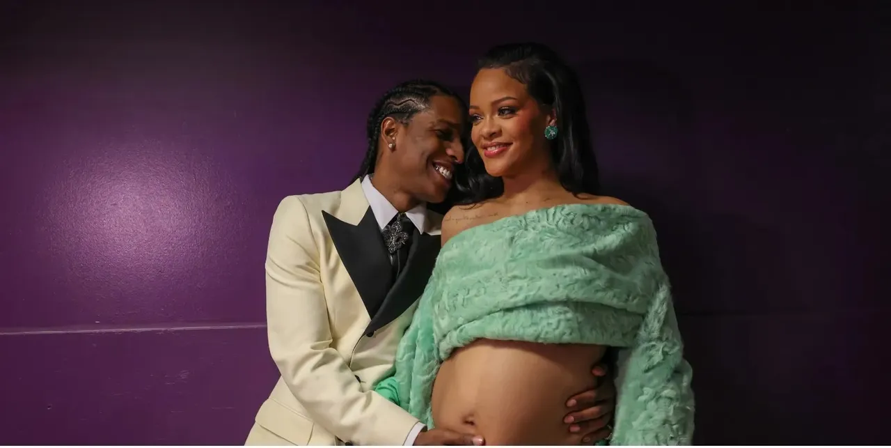 Rihanna baby.jpg