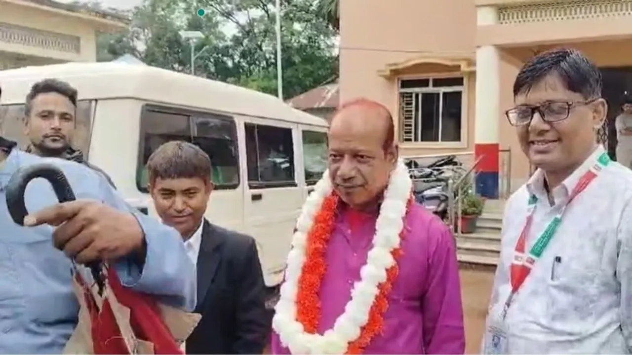 Shahjahan returned to India through the Srimantapur land customs station with the assistance of BSF personnel